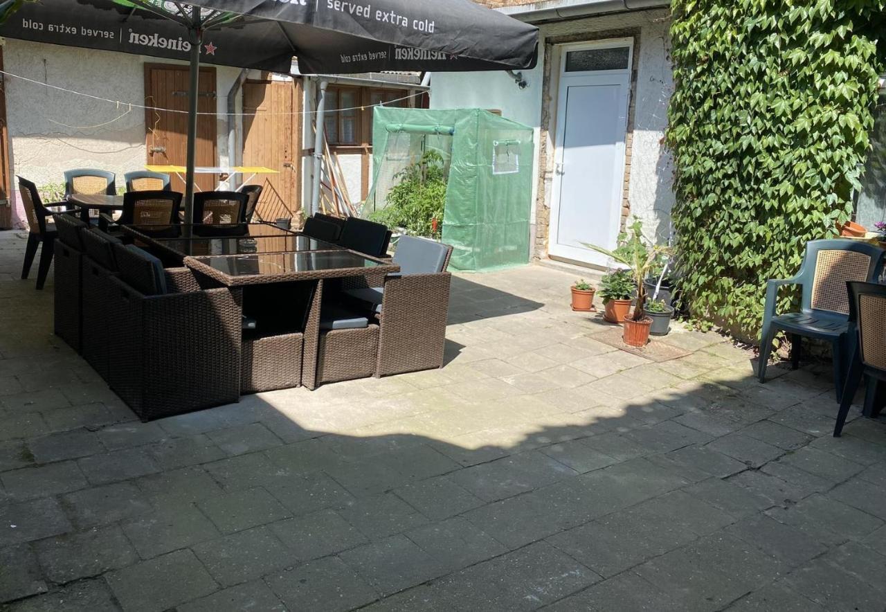 Pension NV Lutherstadt Eisleben Bagian luar foto